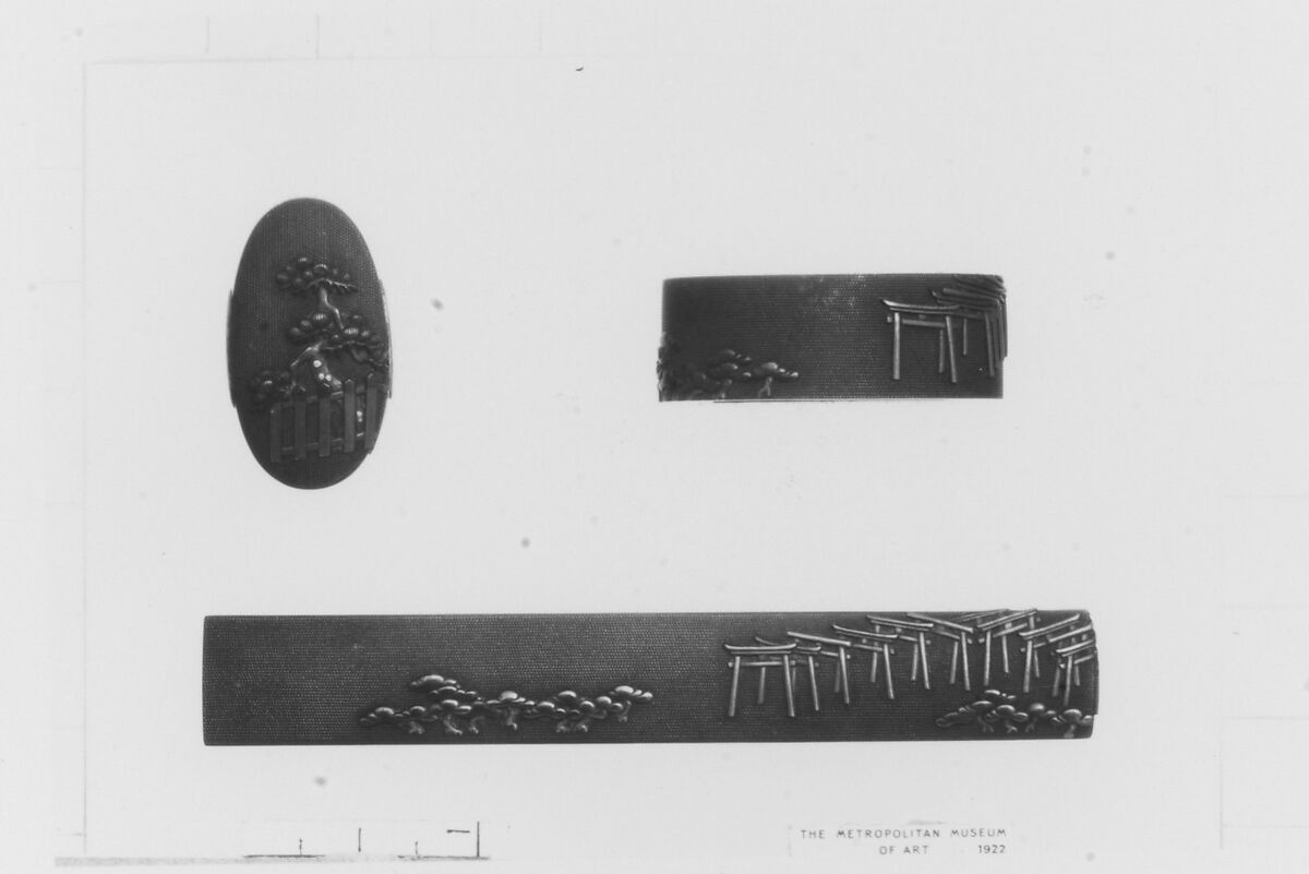 Sword-Hilt Collar and Pommel (Fuchigashira), Copper-gold alloy (shakudō), copper, gold, Japanese