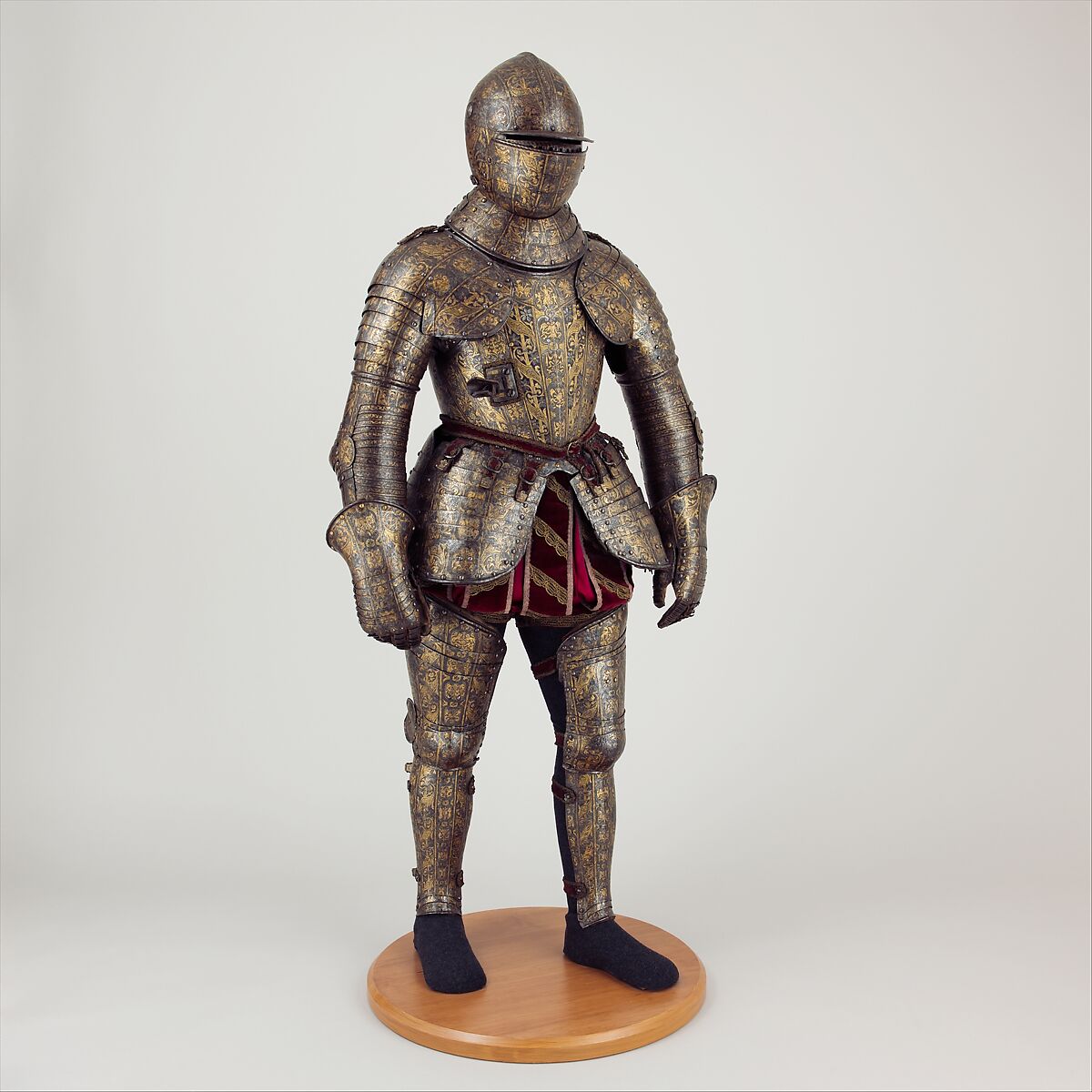 Armor with Matching Shaffron and Saddle Plates