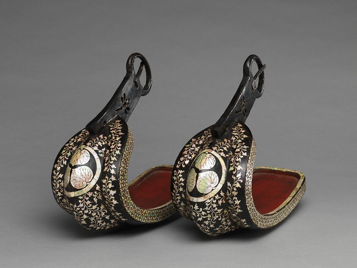 Pair of Stirrups (<i>Abumi</i>), Iron, lacquer, mother-of-pearl, Japanese 