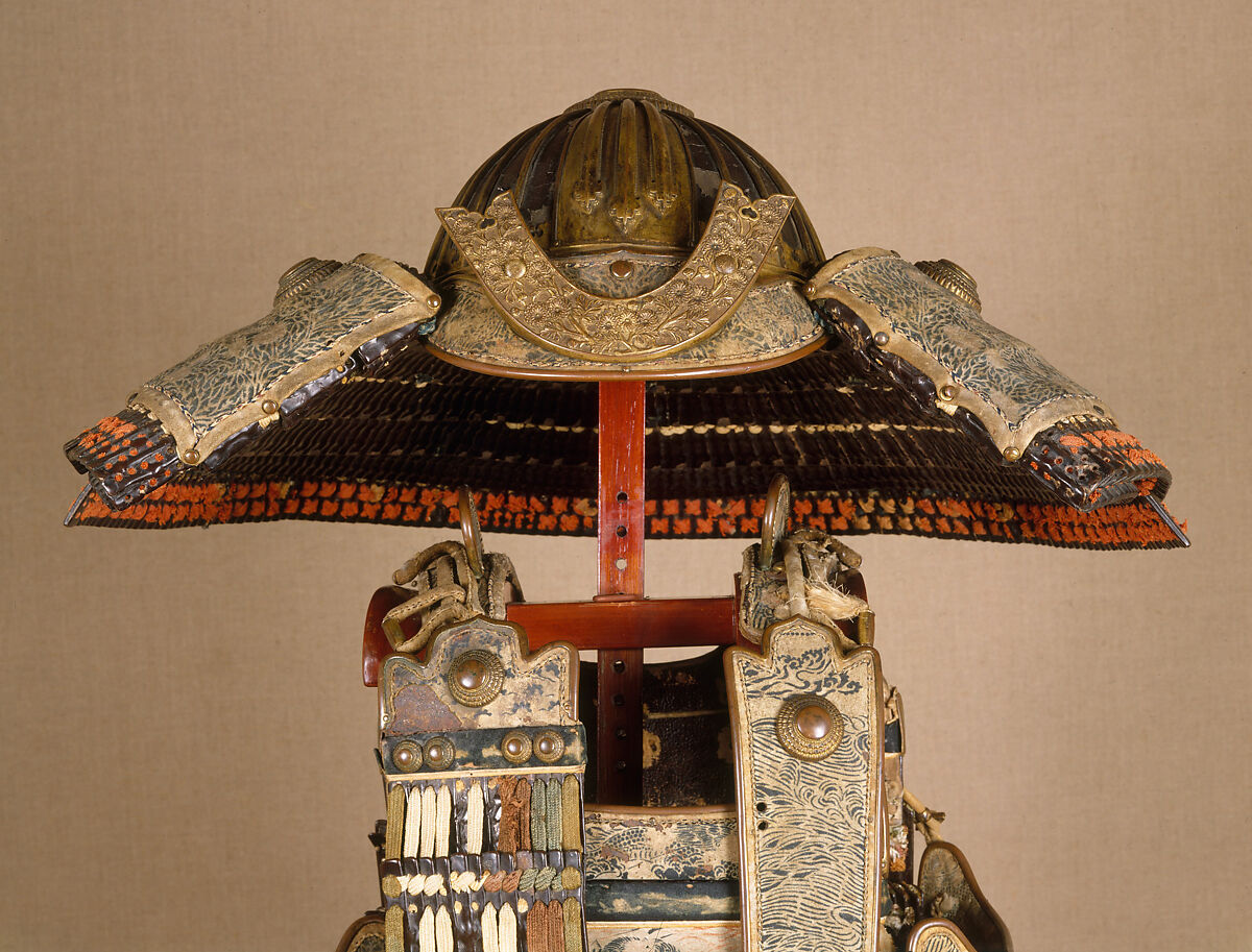 Armor (<i>Yoroi</i>) of Ashikaga Takauji (1305–1358), Iron, leather, lacquer, silk, copper, gold, pigments, Japanese