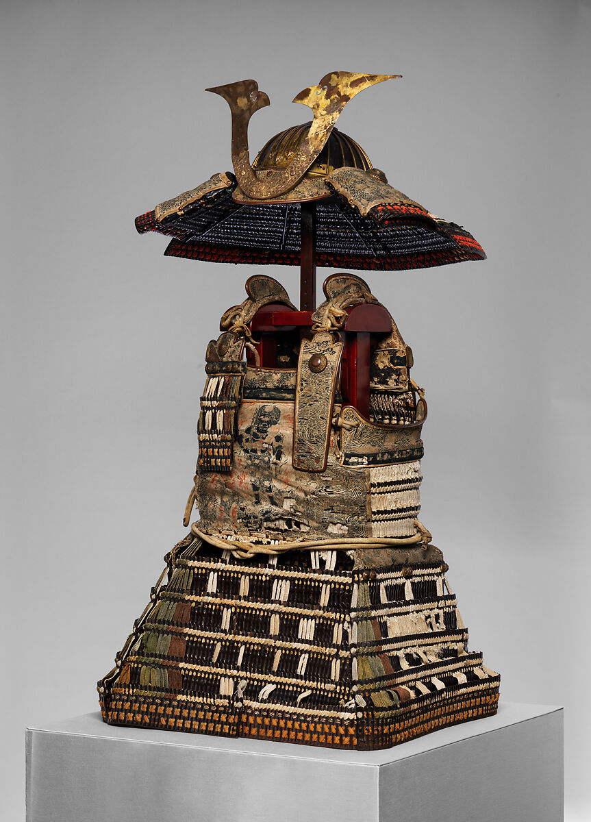 Armor (<i>Yoroi</i>) of Ashikaga Takauji (1305–1358), Iron, leather, lacquer, silk, copper, gold, pigments, Japanese 
