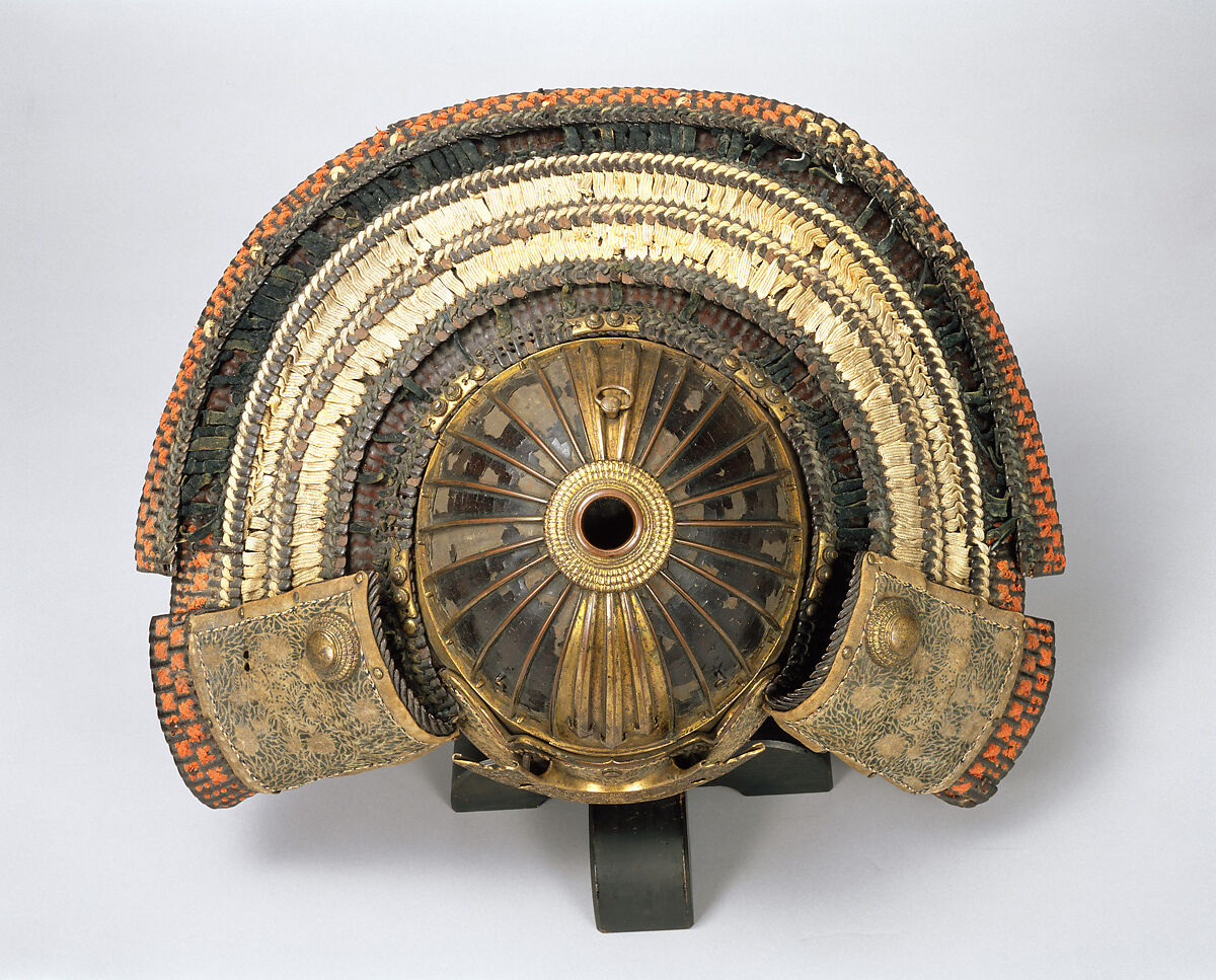 Armor (<i>Yoroi</i>) of Ashikaga Takauji (1305–1358), Iron, leather, lacquer, silk, copper, gold, pigments, Japanese