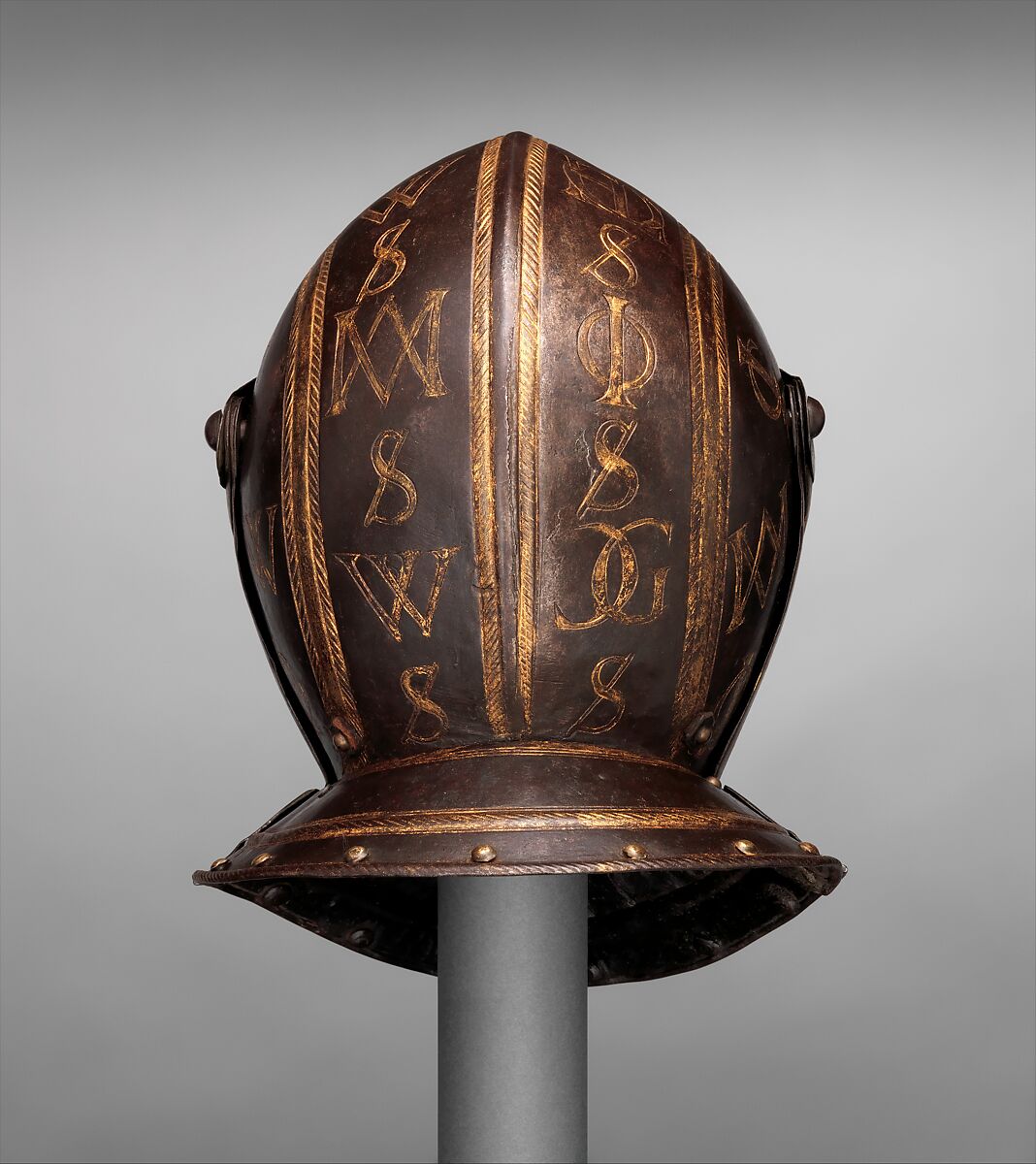 Close Helmet for a Cuirassier, Steel, gold, copper alloy, leather, Italian