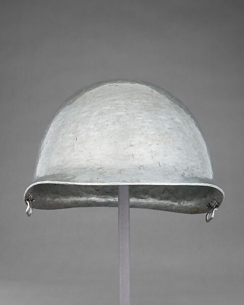 Model T-21 E2 Helmet Prototype, Leonard Heinrich (American (born Germany) Munich 1900–1966 Clarksville, New Jersey), Aluminum, American, New York