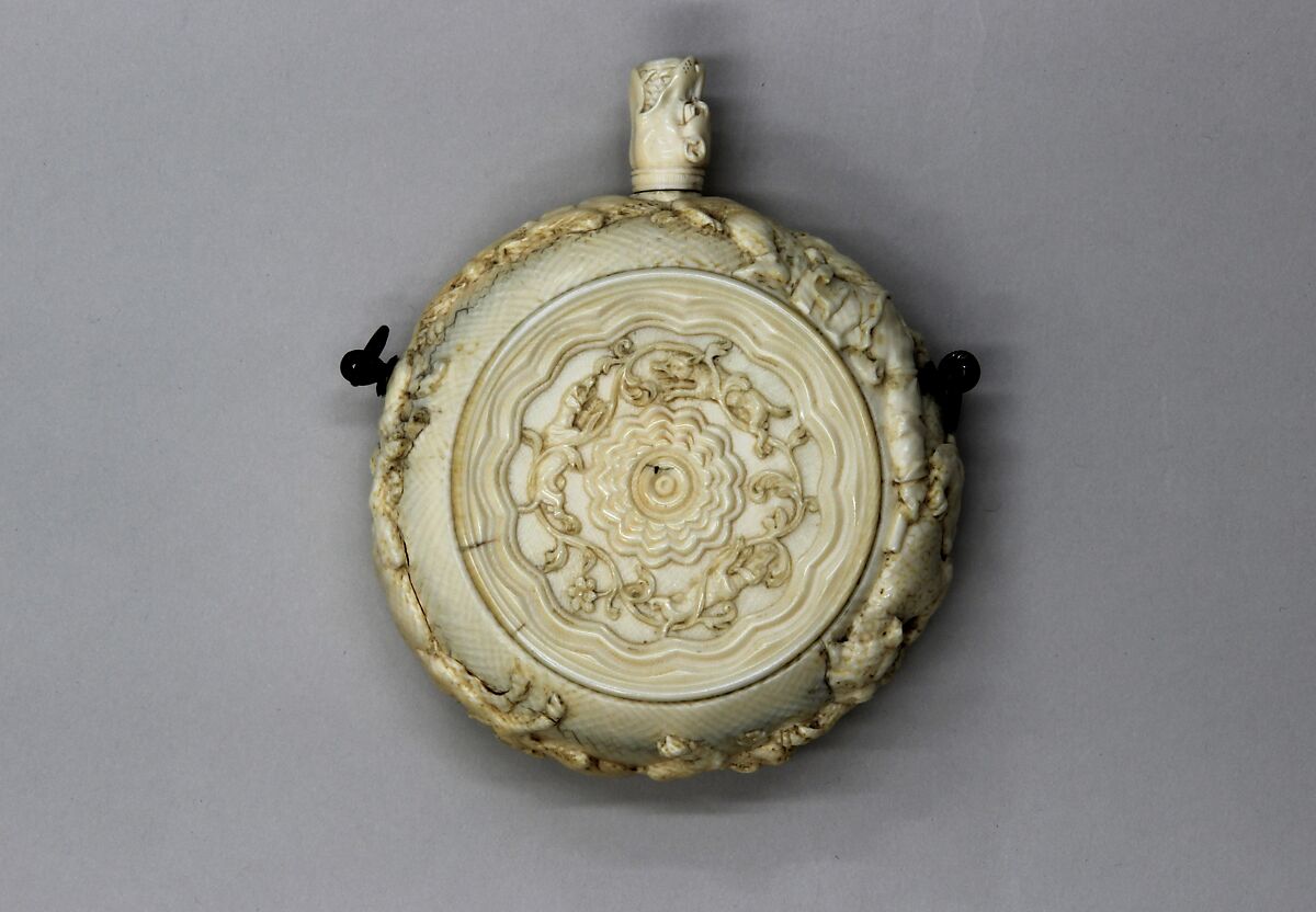 Powder Flask, Ivory, copper alloy, German 