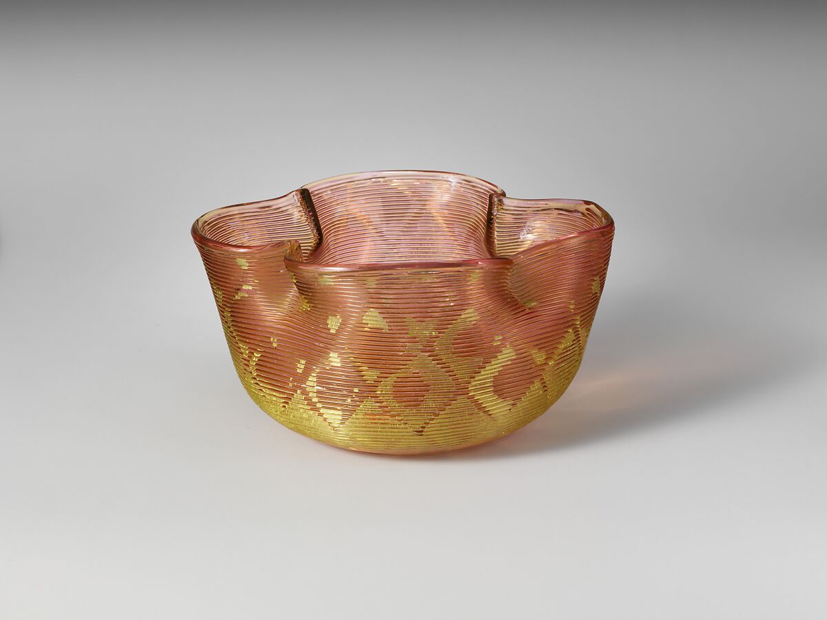 Finger Bowl, Possibly Boston &amp; Sandwich Glass Company (American, 1825–1888, Sandwich, Massachusetts), Blown amber glass with applied threaded decoration, American 