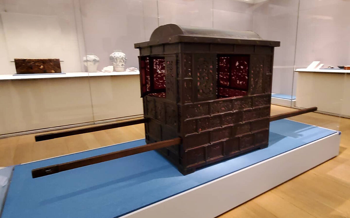 Palanquin, Lacquered wood with paper, cellulosic acetate and silk cushion, Korea 