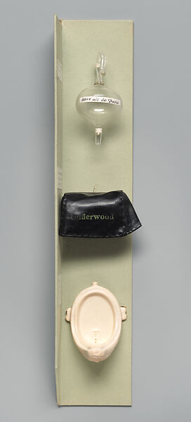 Boîte-en-valise (De ou par Marcel Duchamp ou Rrose Sélavy), Marcel Duchamp (American (born France), Blanville 1887–1968 Neuilly-sur-Seine), Sixty-eight miniature replicas and reproductions of works by Duchamp in a cloth-covered cardboard box