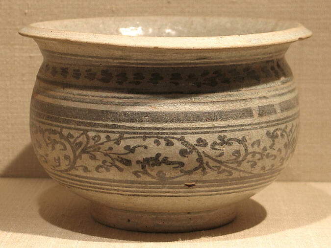 Pot with Foliate Design, Earthenware with cream white glaze and iron-brown underglaze decoration, Thailand (Si Satchanalai) 