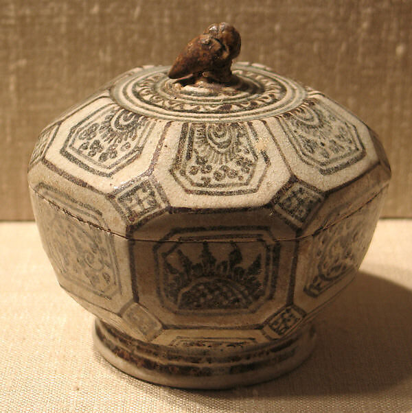 Hexagonal Faceted Covered Box, Earthenware with cream white glaze and iron-brown underglaze decoration, Thailand (Si Satchanalai) 