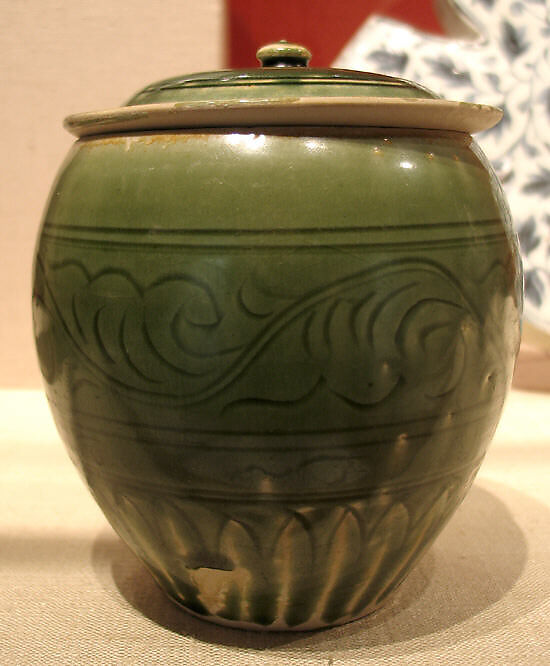 Jar with Cover, Porcelain, Vietnam 