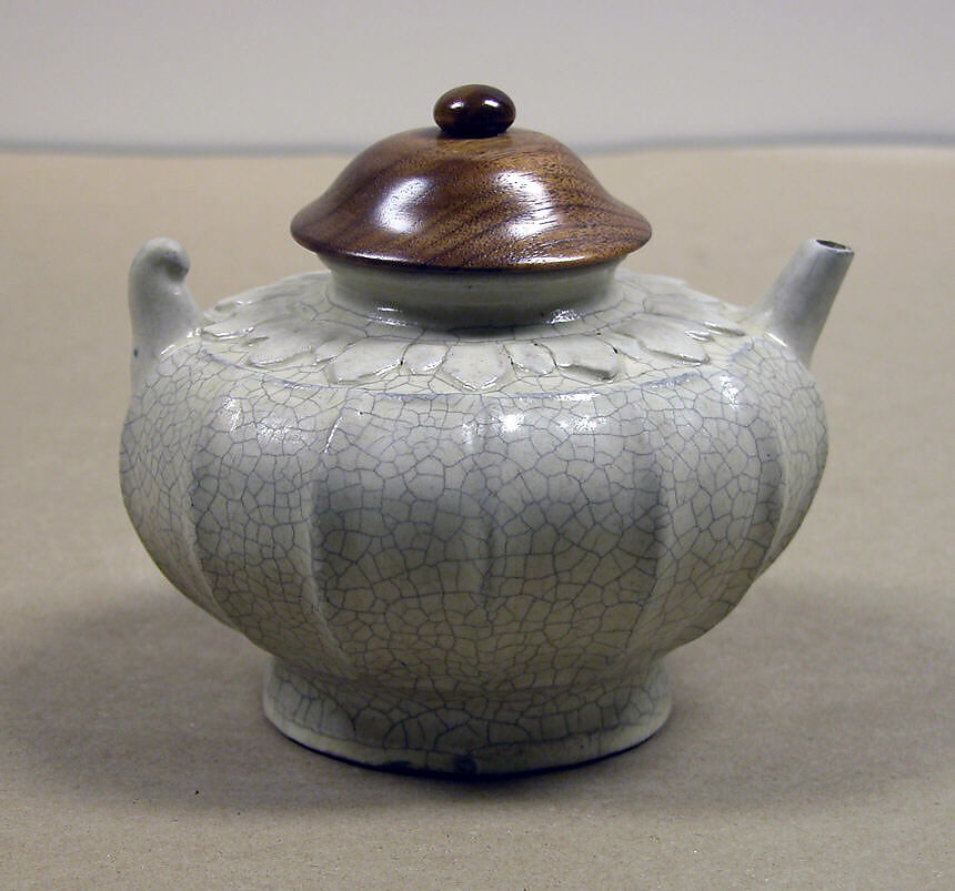 Ewer, Stoneware with opaque glaze, Vietnam