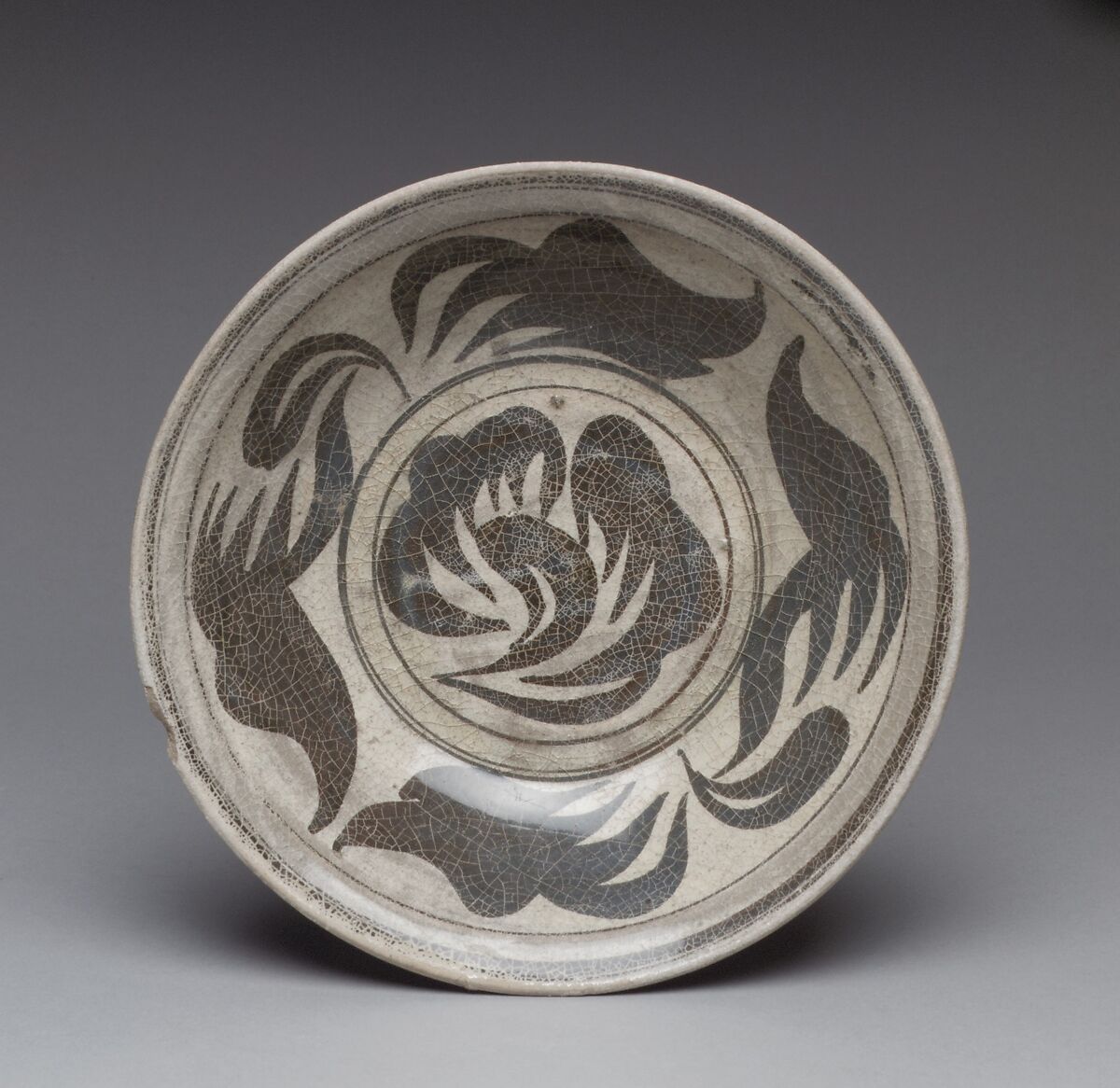 Dish, Earthenware with underglaze iron-brown decoration (Kalong ware), Thailand 