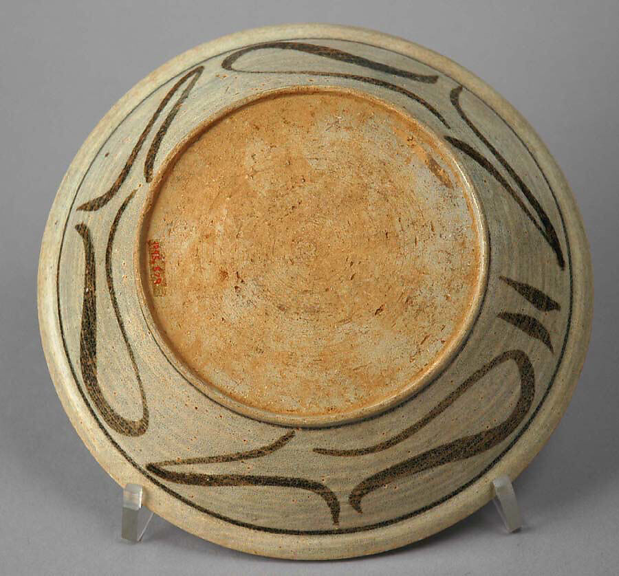 Dish with Floral Design, Stoneware with underglaze iron-oxide design, Thailand (Kalong)