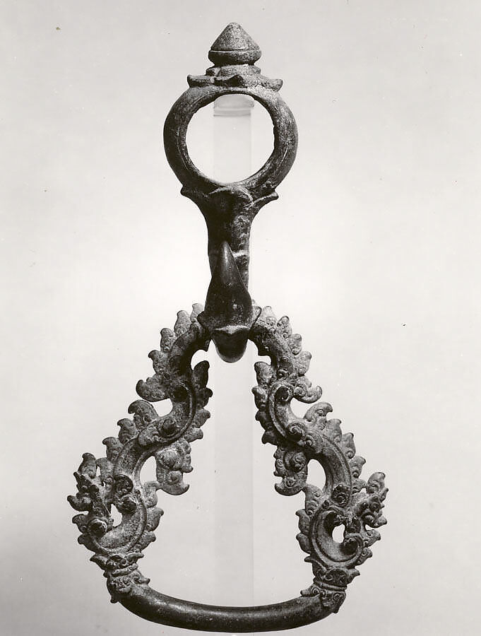 Palanquin Hook and Ring, Bronze, Cambodia or Thailand 