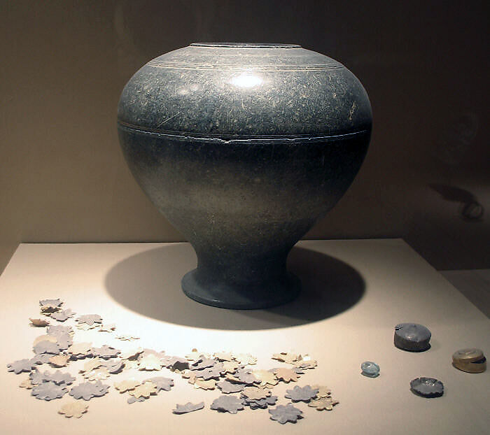 Reliquary, Schist with gold, silver, and rock-crystal objects, Pakistan (ancient region of Gandhara)