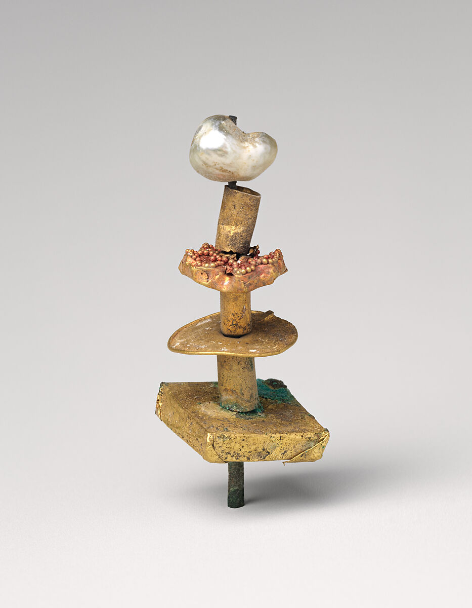 Reliquary with Contents, Schist with objects of copper, gold, rock crystal, and pearl objects, Pakistan (ancient region of Gandhara)