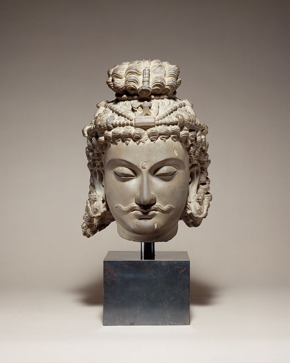 Head of a Bodhisattva, Schist, Pakistan (ancient region of Gandhara) 