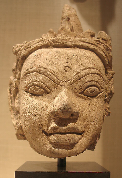 Head of a Deity, Stucco, Thailand (probably Ratchaburi province) 