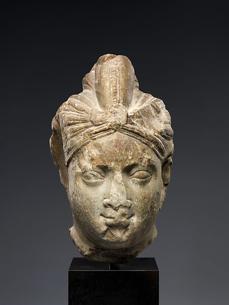 Head of a Bodhisattva (?), Limestone, India (Andhra Pradesh, Nagarjunakonda)