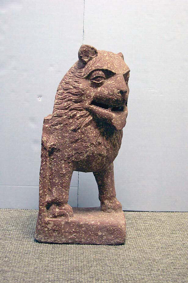 Standing Lion, Red sandstone, India (uttar Pradesh, Mathura) 