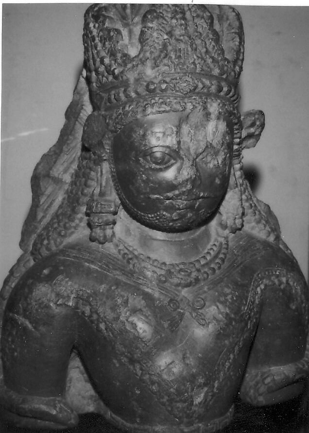 Bust of Surya (The God of the Sun), Stone, India (Jammu & Kashmir, ancient kingdom of Kashmir) 