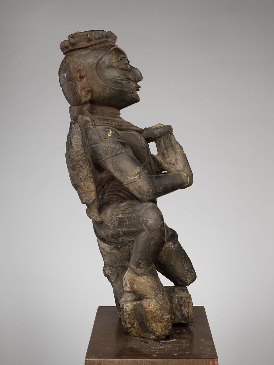 Kneeling Garuda, Black stone, India (Rajasthan)