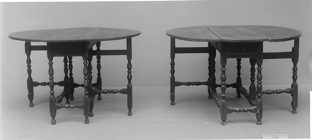Oval table with falling leaves, Soft maple, pine, American