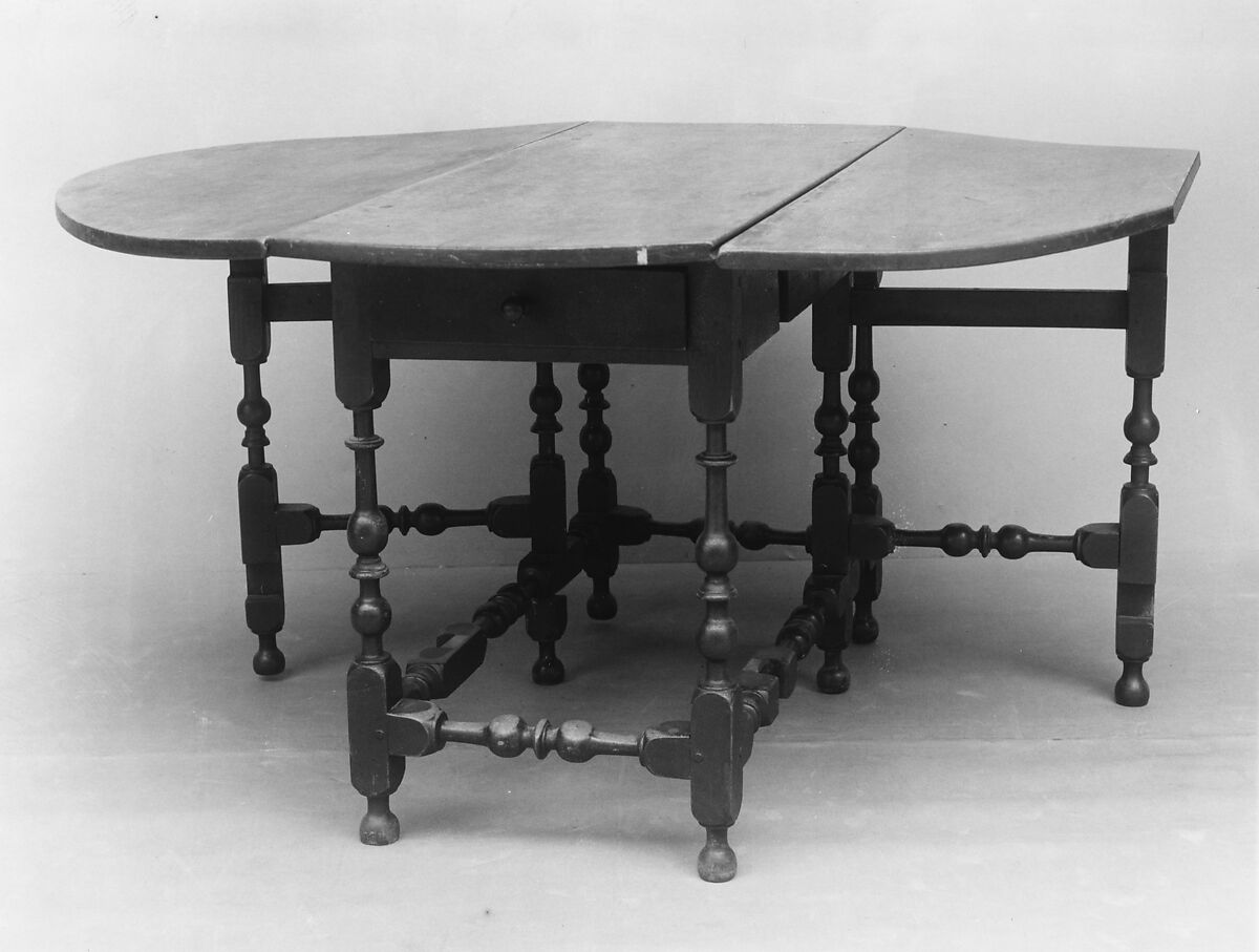 Oval table with falling leaves, Soft maple, white pine, American