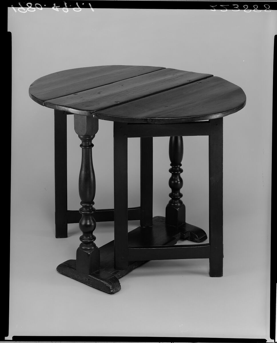 Gate-leg table, Sweet gum, yellow poplar, American