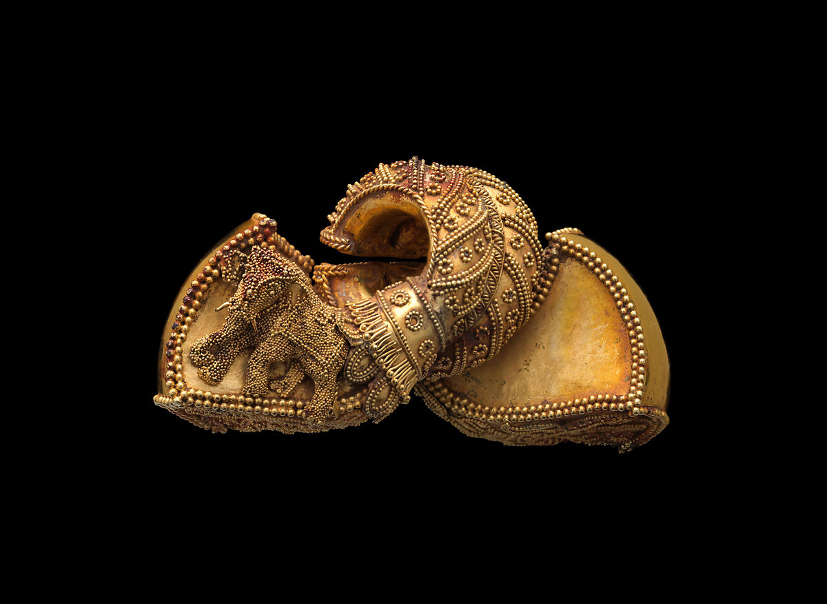 One from a Pair of Ear Ornaments (Prakaravapra Kundala), Gold, sheet, wire and granulation, India, Andhra Pradesh