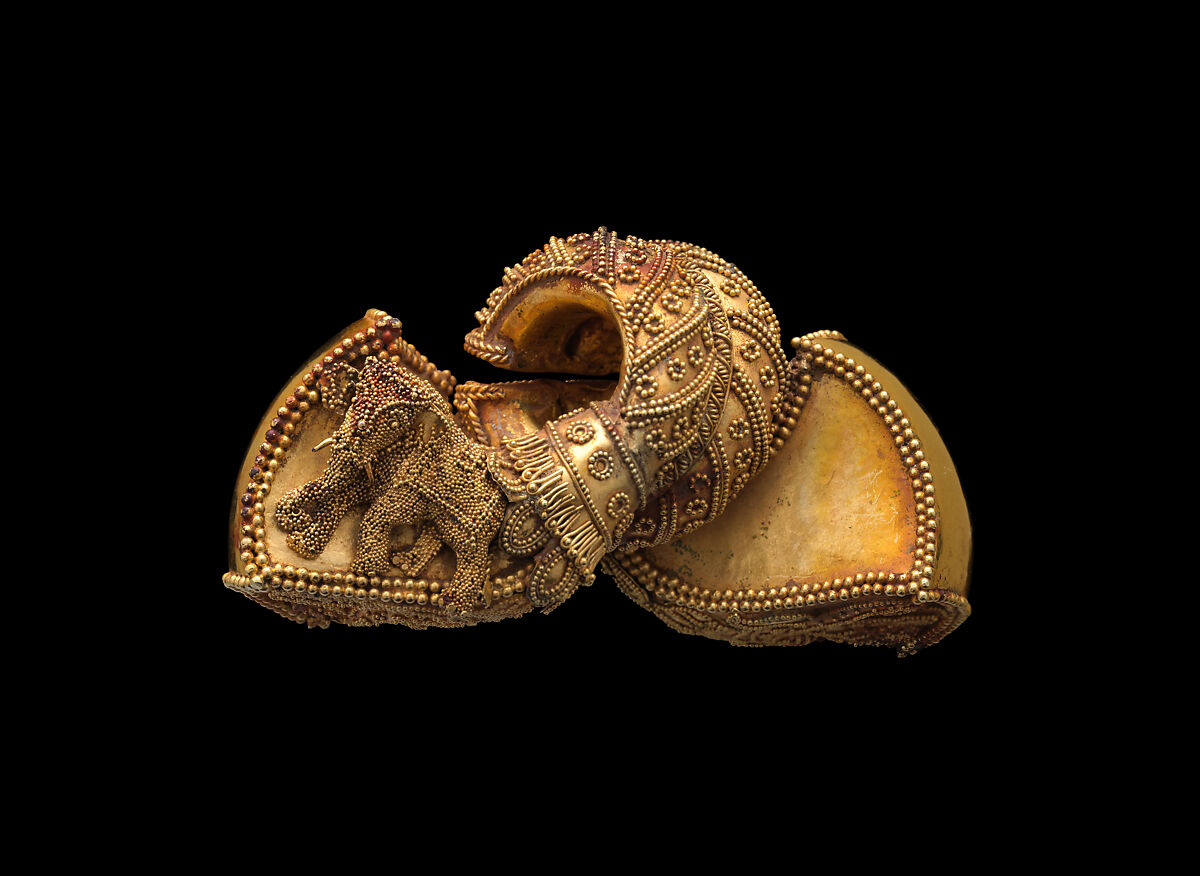 One from a Pair of Ear Ornaments (Prakaravapra Kundala), Gold, sheet, wire and granulation, India, Andhra Pradesh 