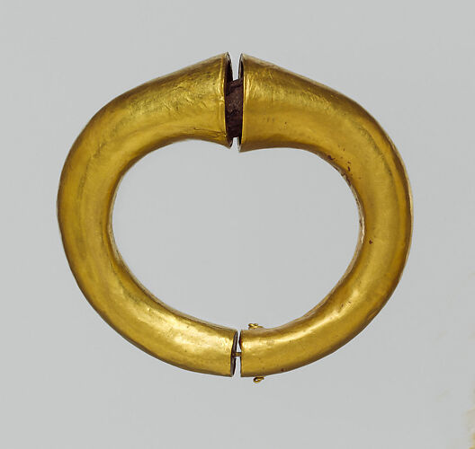 Hinged Armlet