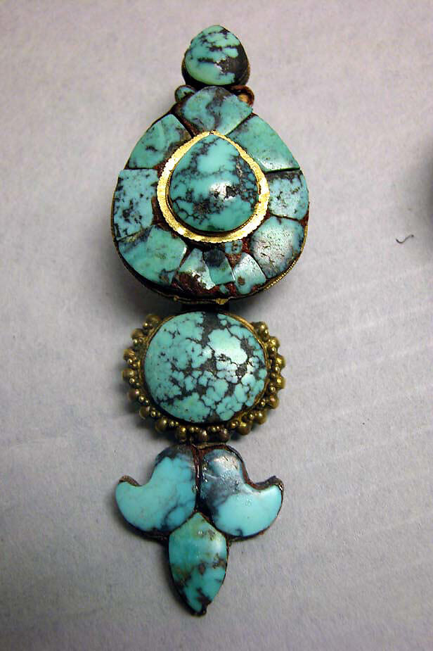 Earring, Gold with turquoise, Tibet, Lhasa area 