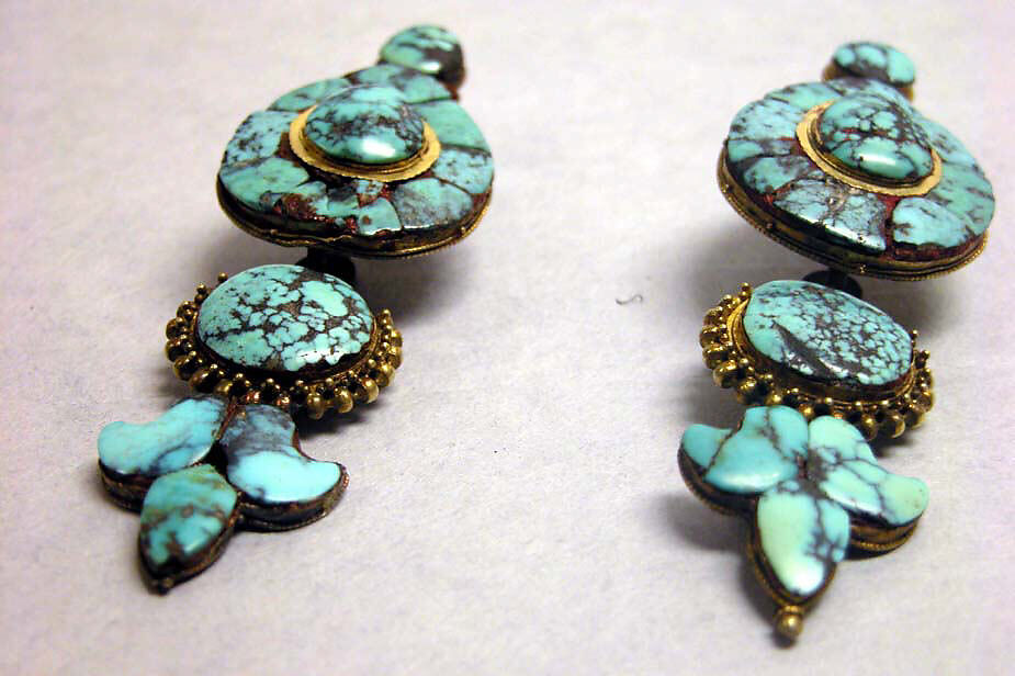 Earring, Gold with turquoise, Tibet, Lhasa area