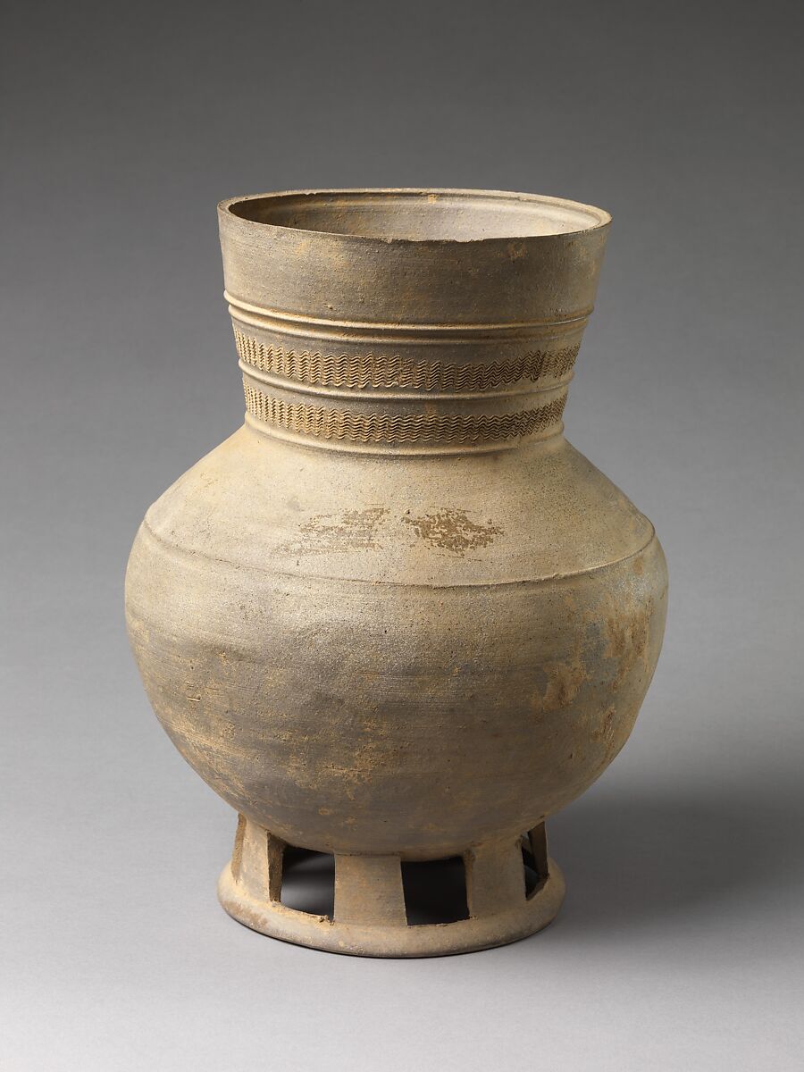 Footed jar, Stoneware with traces of incidental ash glaze, Korea