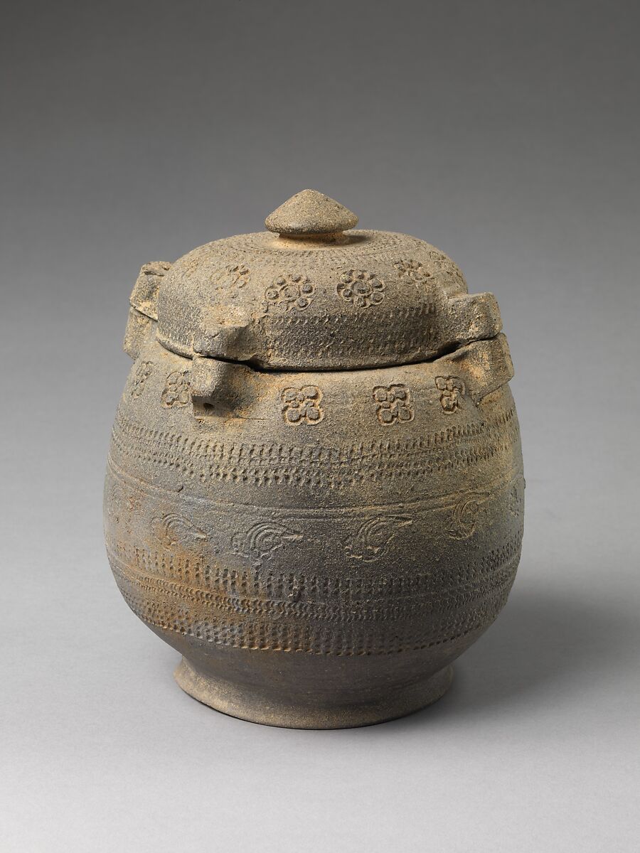 Covered urn with geometric decoration, Stoneware with stamped decoration, Korea 