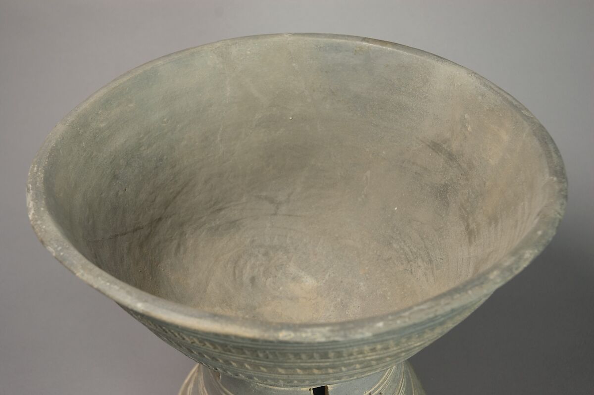 Bowl Shaped Pedestal, High fired pottery, Korea