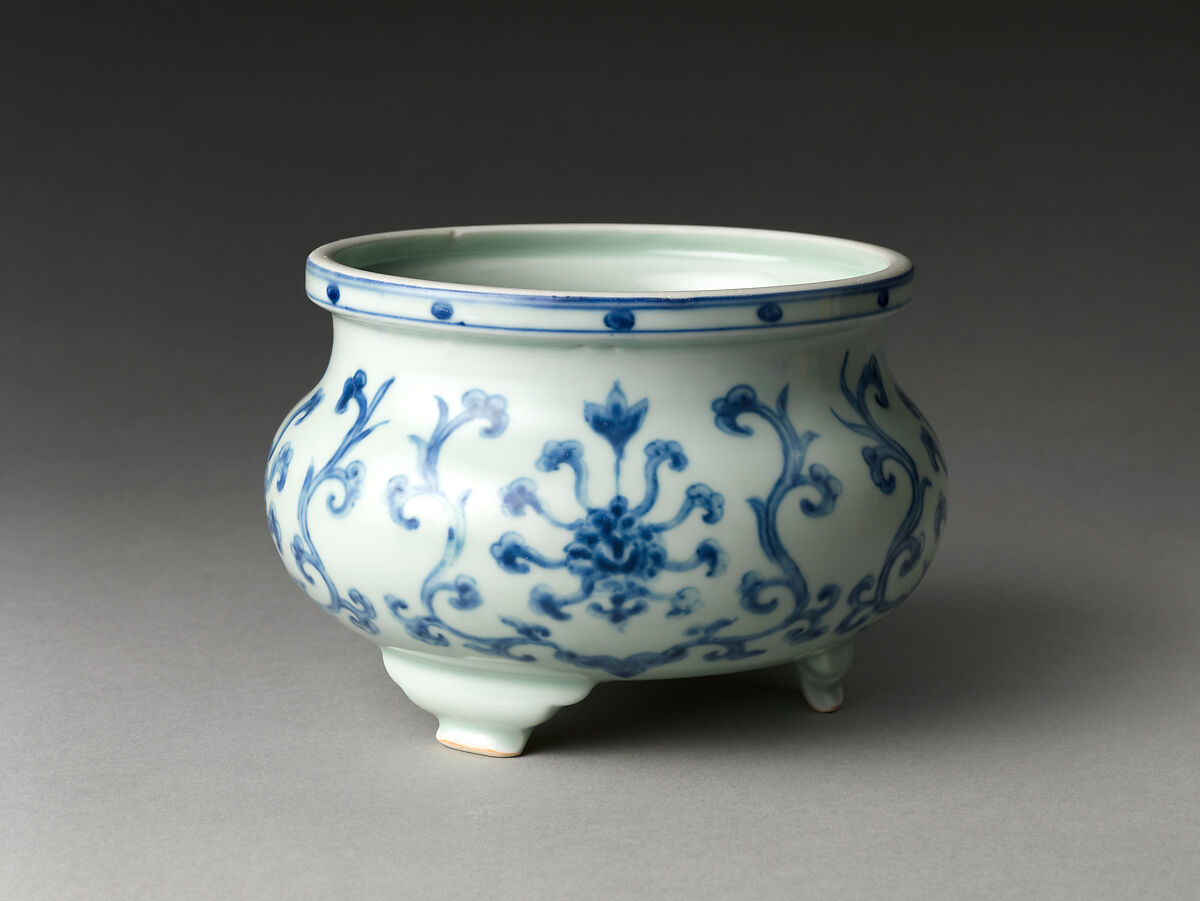 Incense Burner with Lotuses, Porcelain painted with cobalt blue under transparent glaze (Jingdezhen ware), China