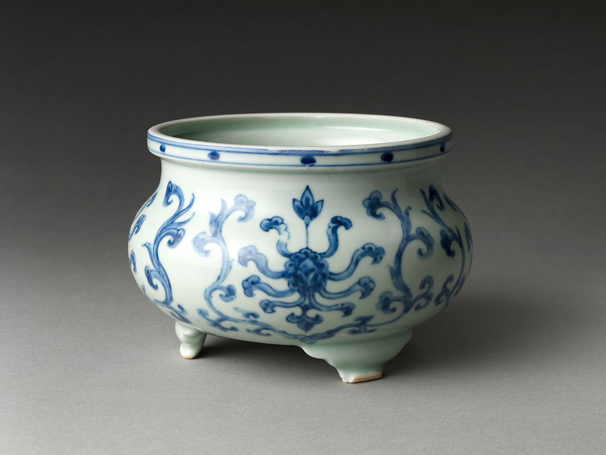 Incense Burner with Lotuses, Porcelain painted with cobalt blue under transparent glaze (Jingdezhen ware), China