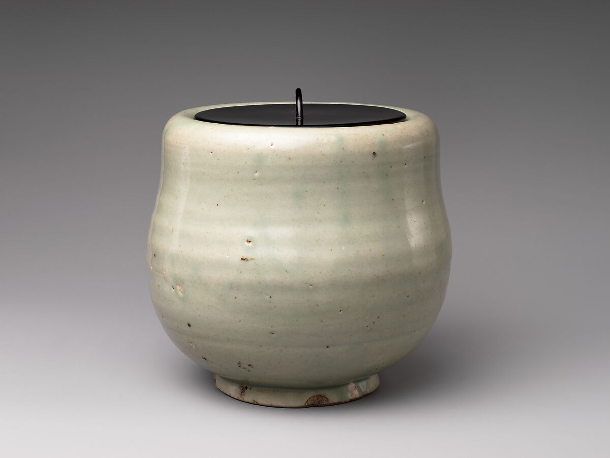 Freshwater Jar (Mizusashi), Porcelain with celadon glaze (Hizen ware, Arita type); lacquer cover, Japan