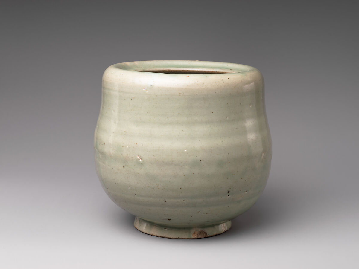 Freshwater Jar (Mizusashi), Porcelain with celadon glaze (Hizen ware, Arita type); lacquer cover, Japan