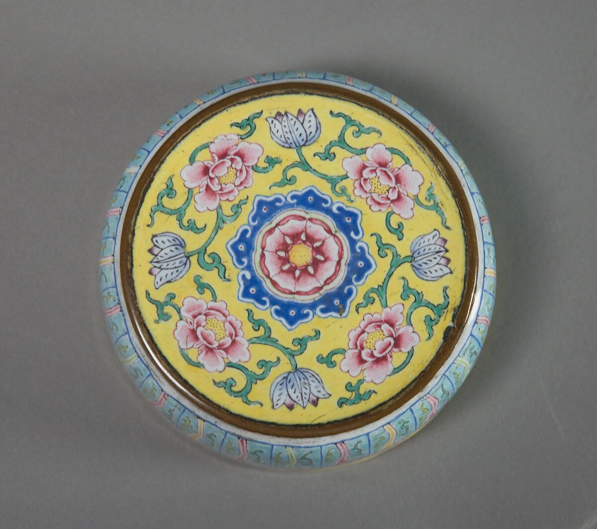 Jar with floral scrolls and wrapped-cloth design (one of a pair), Painted enamel on copper, China