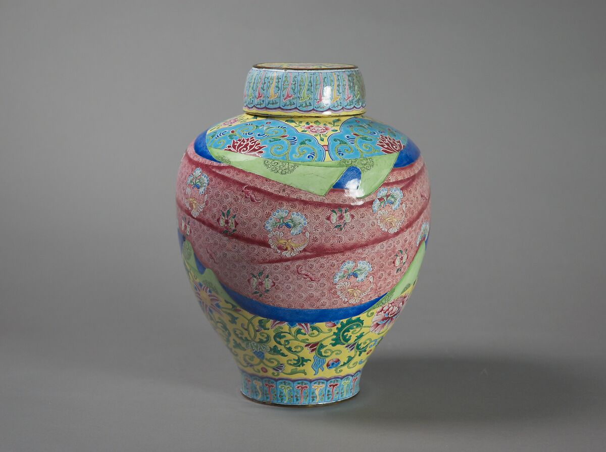 Jar with floral scrolls and wrapped-cloth design (one of a pair), Painted enamel on copper alloy, China