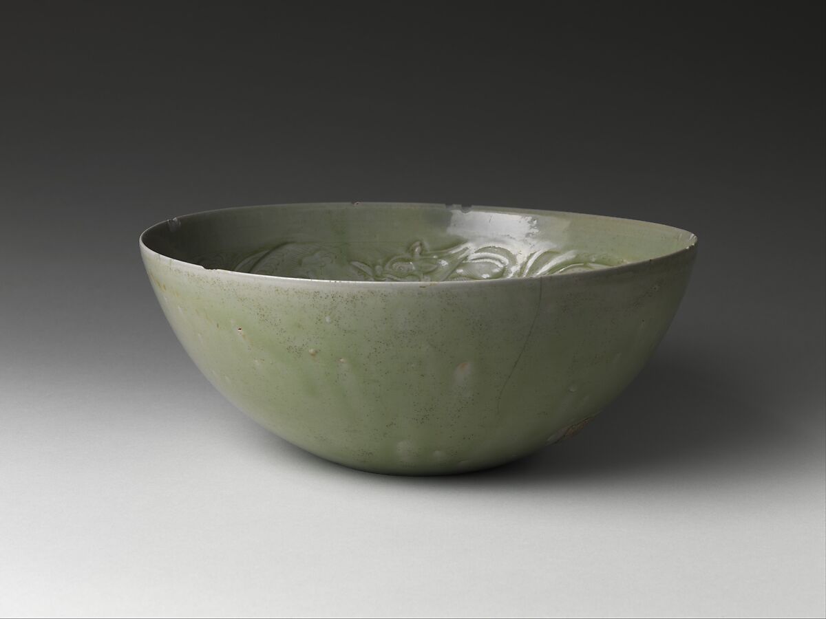 Bowl with dragons amid waves, Stoneware with carved and incised decoration under celadon glaze (Yue ware), China