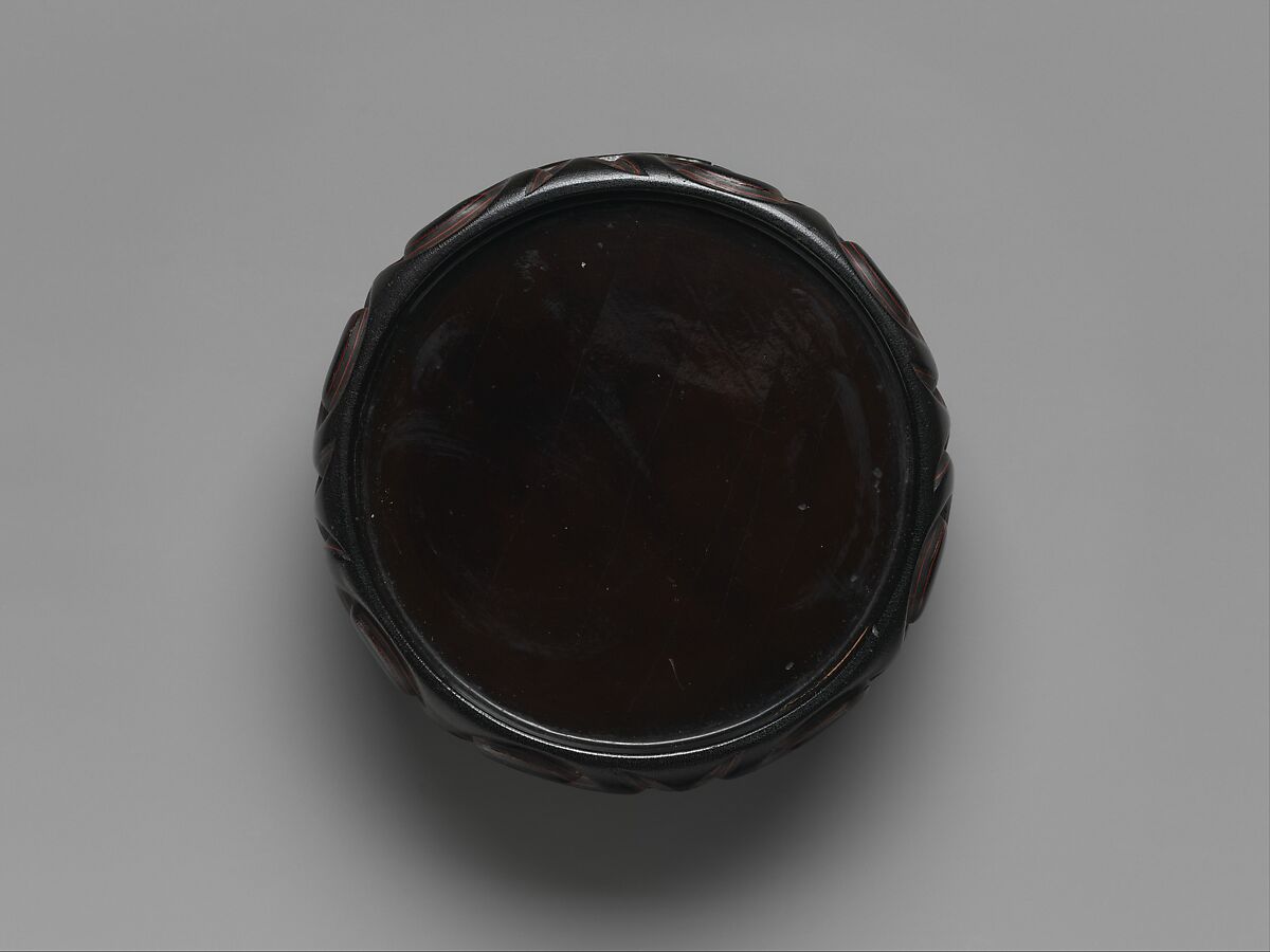 Box with pommel scrolls, Carved red and black lacquer, China