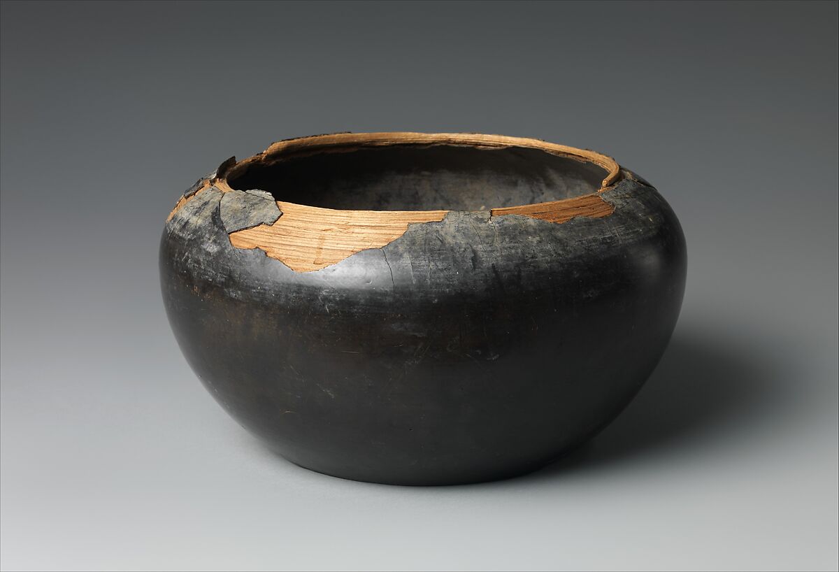 Bowl, Black lacquer with coiled wood substrate, China