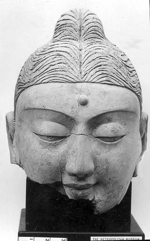 Head of a Bodhisattva, Stucco, Central Asia 