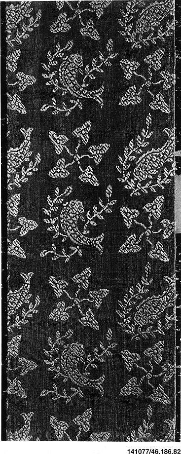 Sutra Cover with Clouds and Dragons, Plain weave silk with supplementary weft patterning, China 
