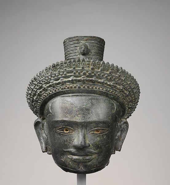 Head of Avalokiteshvara, the Bodhisattva of Infinite Compassion, Bronze, Cambodia 